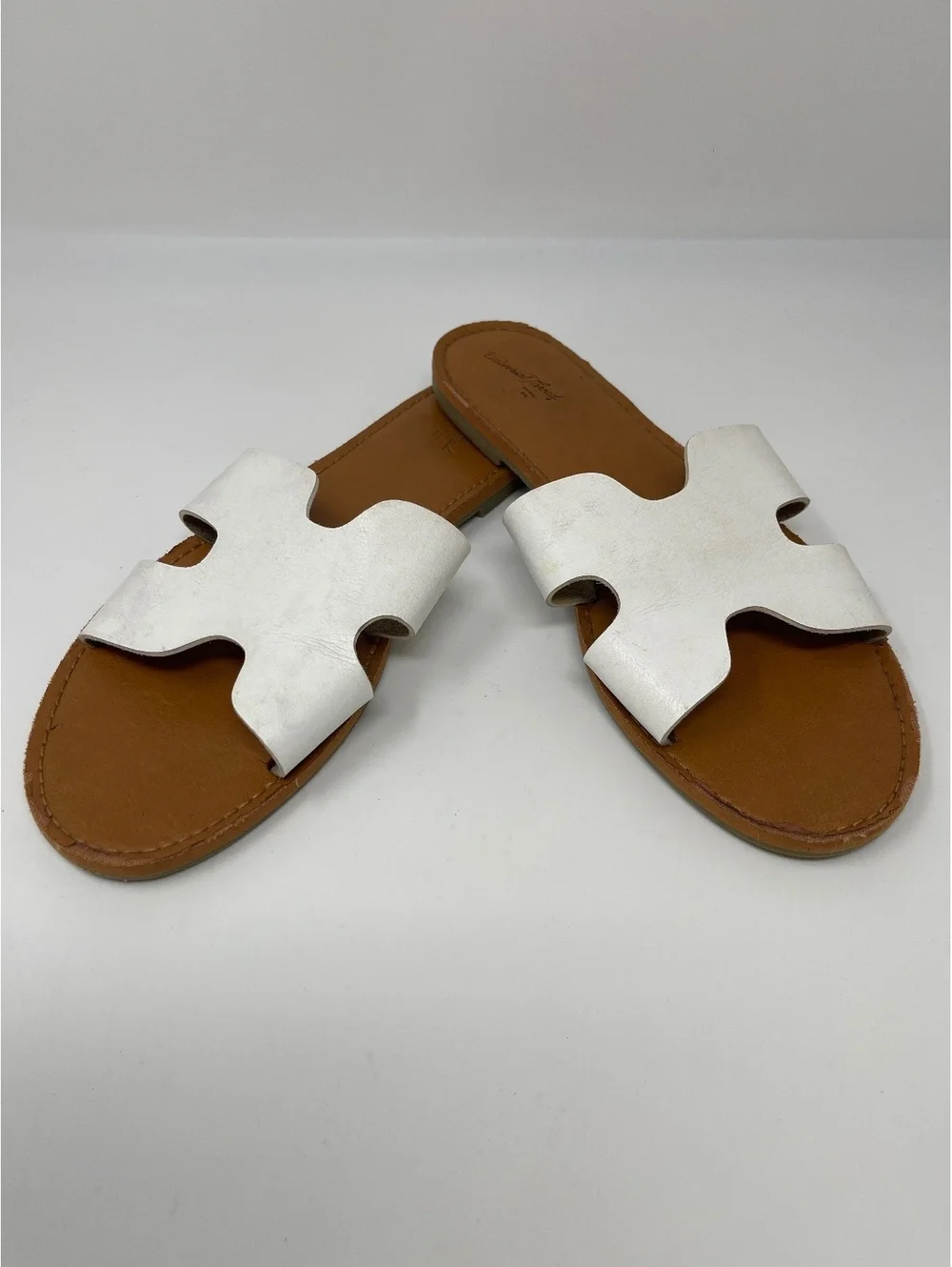 Universal Thread Womens White H Band Cutout Slide Sandals Flat Shoes Size 9.5